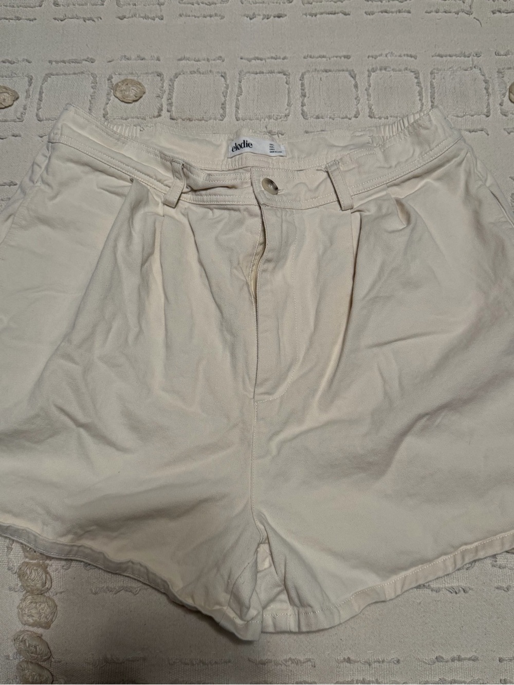 Elodie Cream High-Waist Pleated Women's Shorts